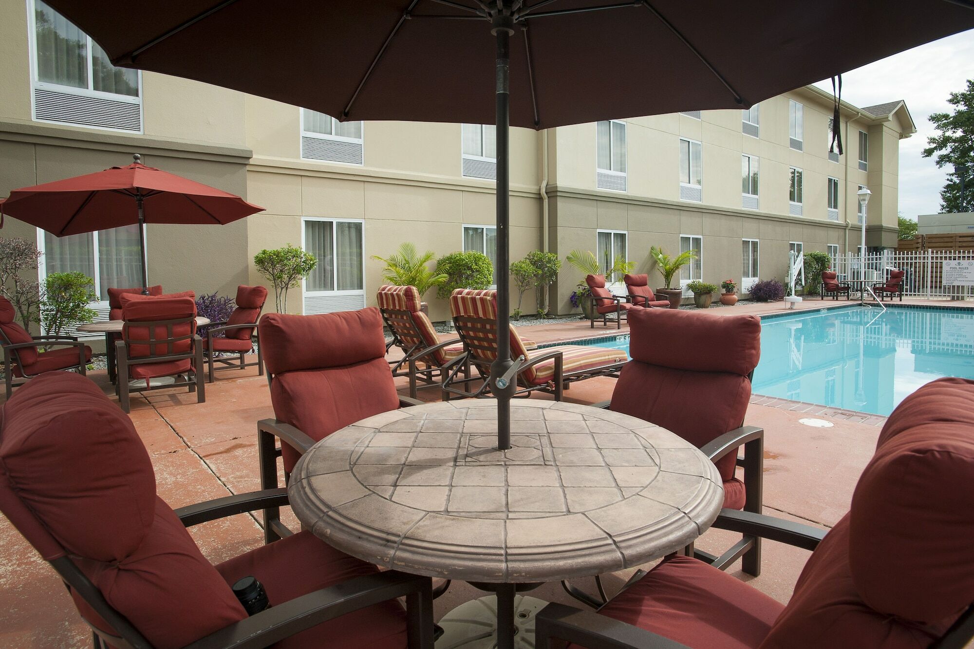 Hampton Inn & Suites New Orleans/Elmwood Harahan Exterior photo